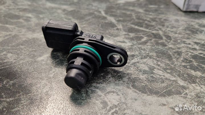 Датчик распредвала golf 6 1,4 tsi 122л.с caxa