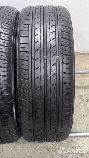 Yokohama BluEarth-ES ES32 215/45 R18 93W