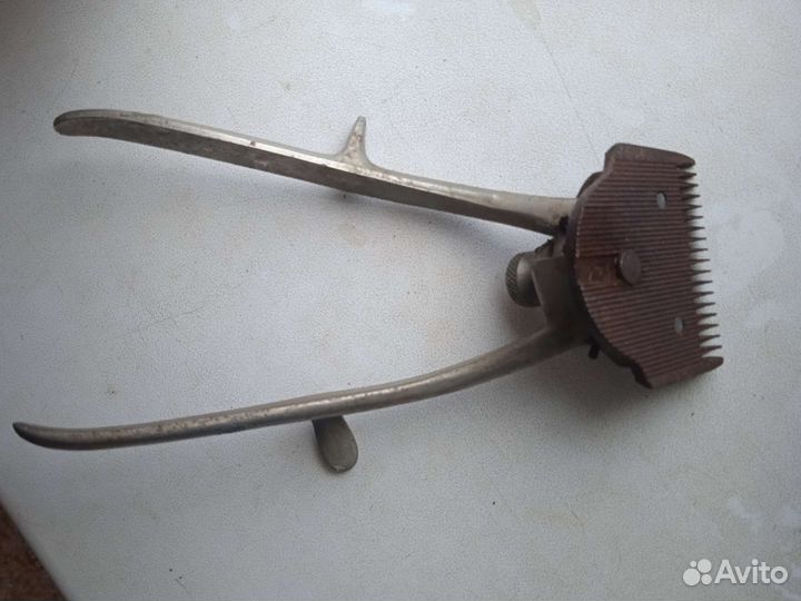 Ручная машинка для стрижки