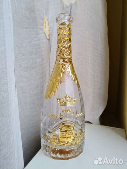 Хрустальная бутылка из под алкоголя