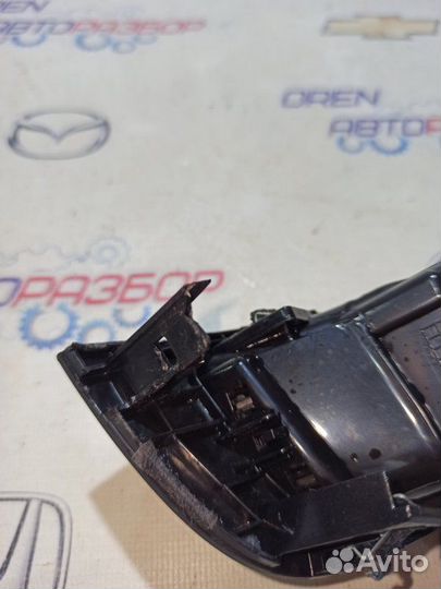 Дефлектор воздушный левый Kia Cerato 2 1.6 G4FC