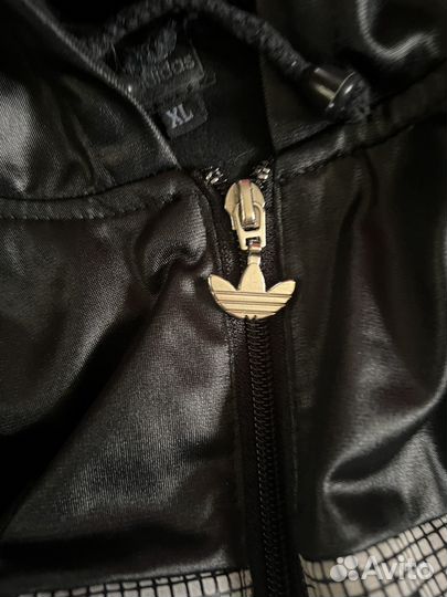 Ветровка adidas chile