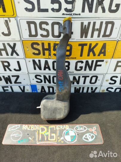 Бачок омывателя Opel Astra H GTC Z14XEP 2009