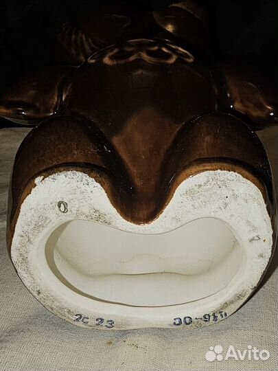 Фарфоровая статуэтка олимпийский мишка