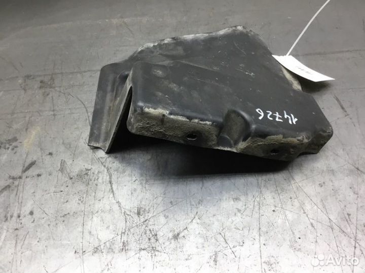 Накладка подножки передняя правая Volvo Fe D7E