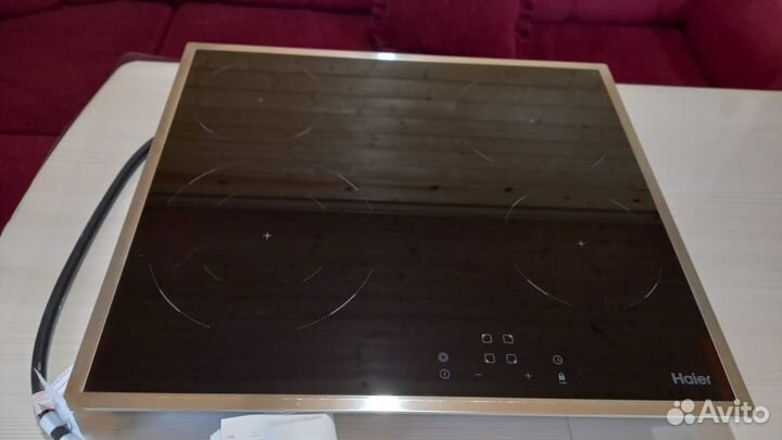 Встраиваемая электрическая панель Haier HHX-C64DFB