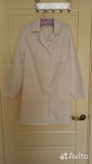 Медицинский халат короткий белый