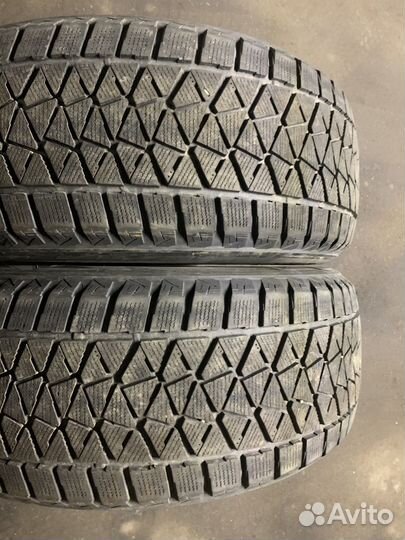 Bridgestone Blizzak DM-V2 275/55 R20 117T