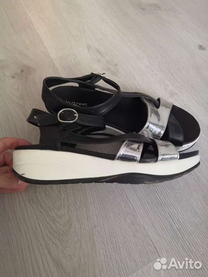 Босоножки для девочки
