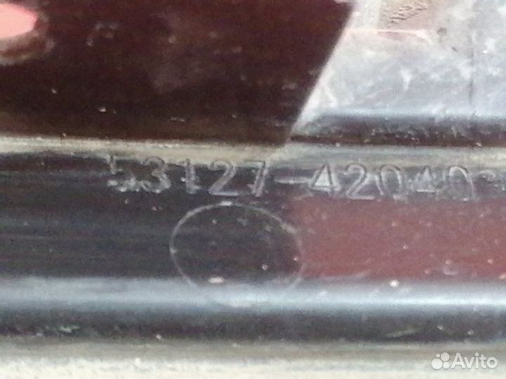 Решетка бампера передняя Toyota Rav4