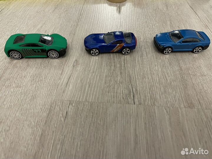 Трек и три машики HTI