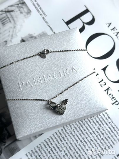 Колье с кулоном пандора 