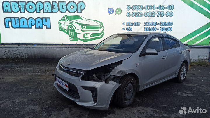 Накладка порога левая Kia Rio 4 85825H0000