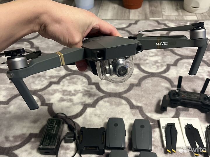 Квадрокоптер dji mavic pro