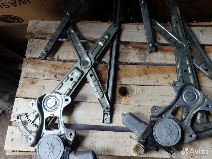 Стеклоподъемники задние Инфинити фх 3.7