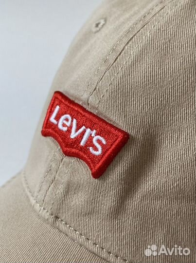 Кепка / Бейсболка levis бежевая