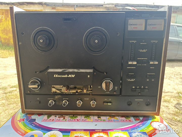 Катушечный магнитофон Илеть-101