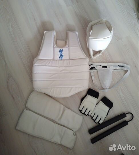 Комплект защиты карате разные