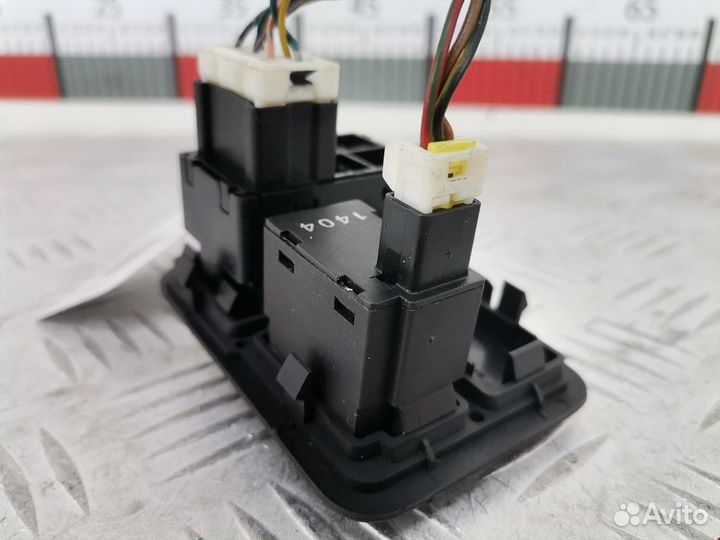 Кнопка (выключатель) Nissan Almera N16 рест. 2004