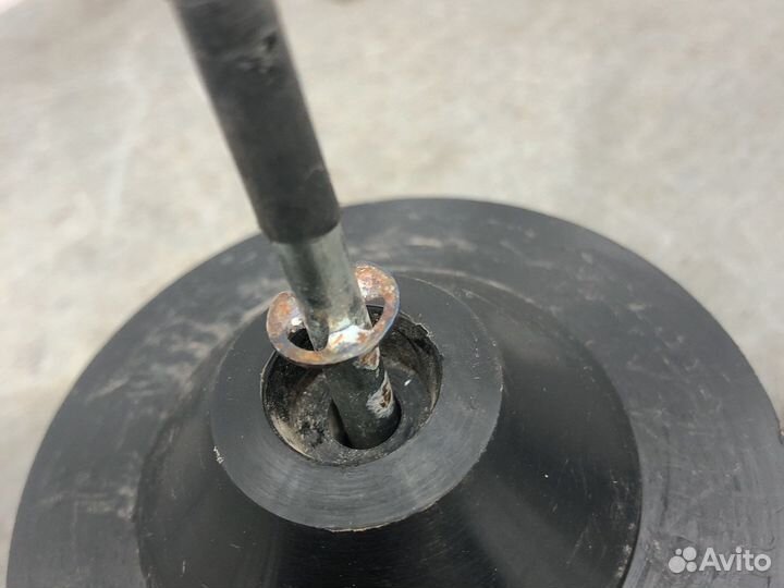 Крепление запасного колеса fusion