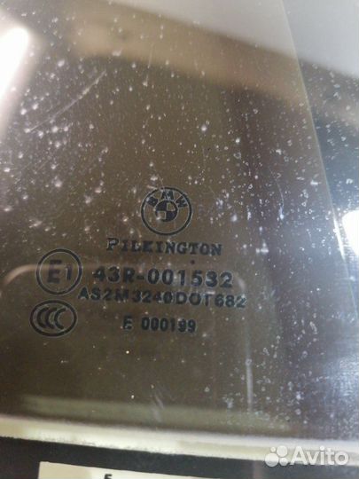 Форточка двери задняя правая Bmw 3-Series E90