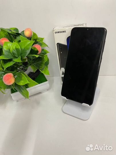 Samsung Galaxy A20, 3/32 ГБ