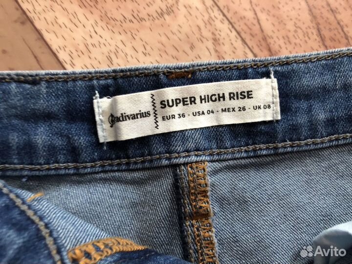 Шорты женские