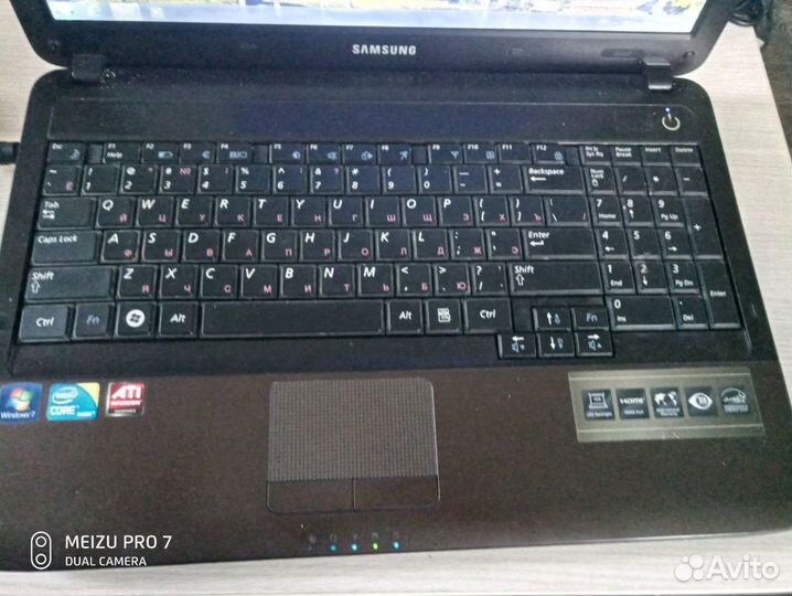 Ноутбук samsung r540