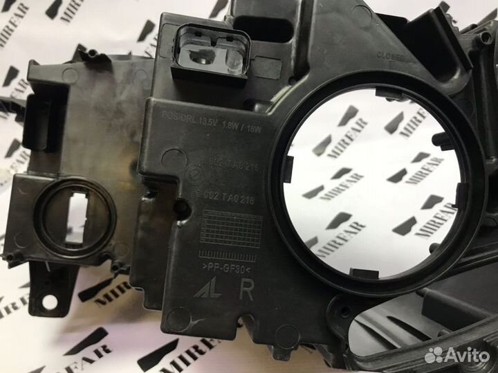 Правый корпус фары BMW X5 X6 F15/F16 2013-2015 US