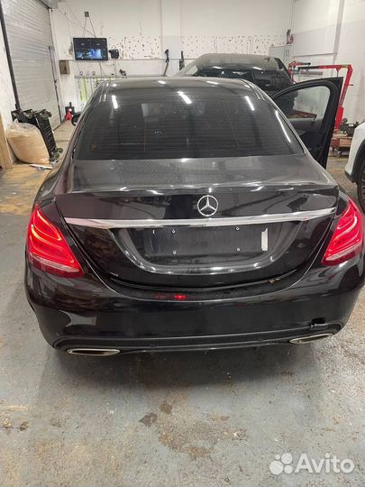В разбор Mercedes c205