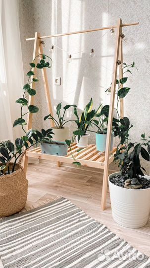 Полка для цветов