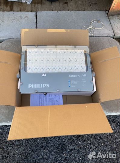 Прожектор Рhilips Tango G2 LED HP
