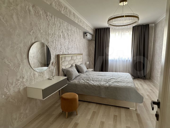 2-к. квартира, 80 м², 6/9 эт.