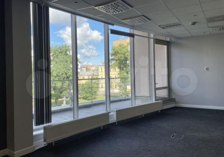 Аренда офисного помещения 394 м2