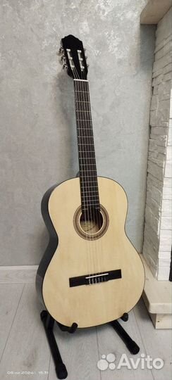 Классическая гитара Veston 4/4