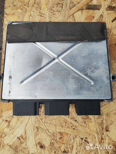 Блок управления двигателем Ford Focus 1 ZX4