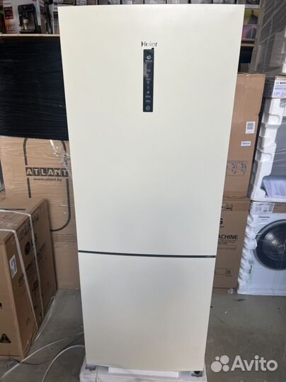 Холодильник Haer C4F744CCG