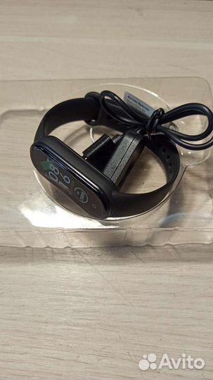 Фитнес браслет dexp M6