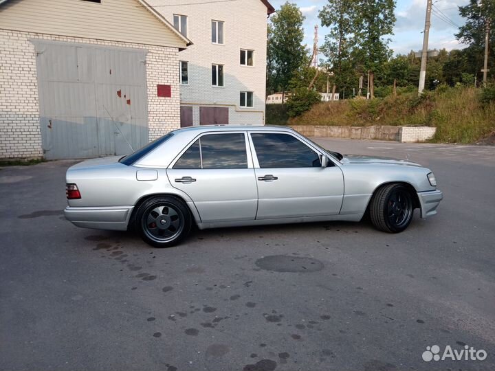 Mercedes-Benz E-класс 2.2 МТ, 1995, 436 000 км