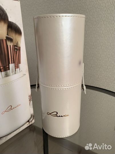 Кисти для макияжа