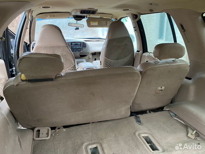 Задние сиденья Ford Expedition 1