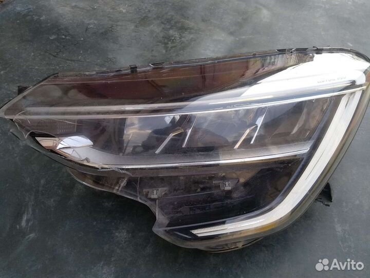 Фара renault arkana левая