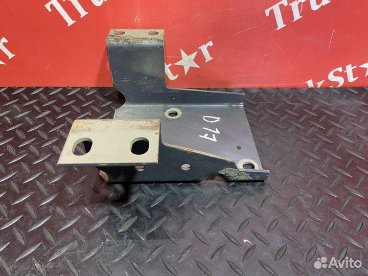 Кронштейн осушителя воздуха Daf XF105