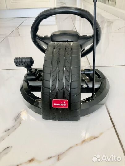 Игровой руль BMW