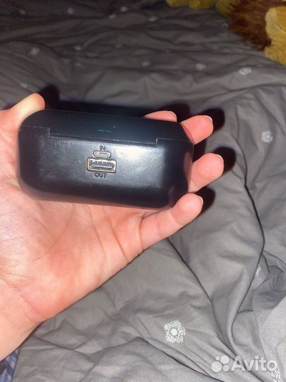 Беспроводные наушники-повербанк