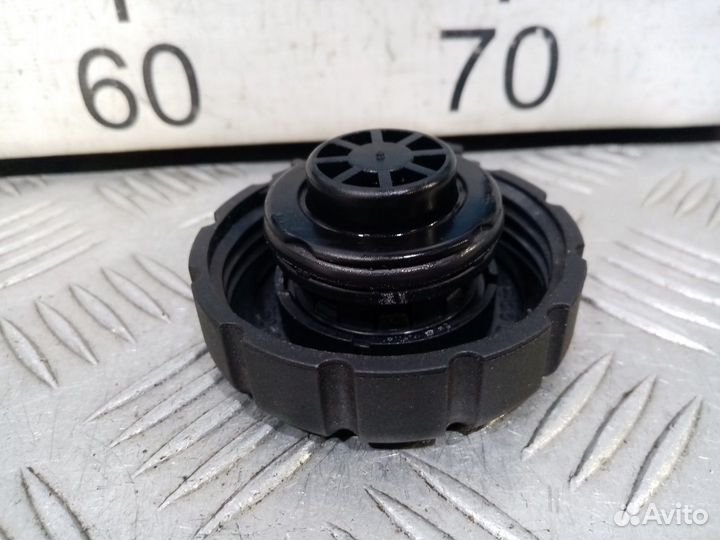 Б/У Крышка расширительного бачка MB#012