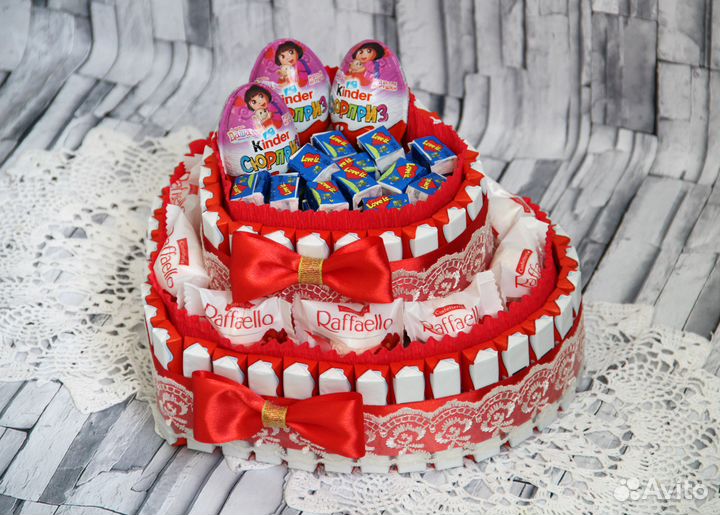 Тортик-сердце с киндерами и Рафаэлло