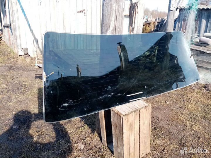 Заднее стекло ваз 2107