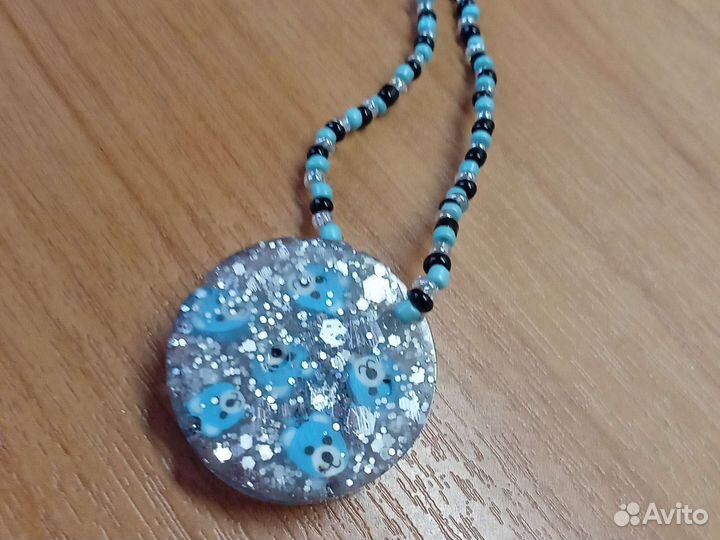 Брелок из бисера