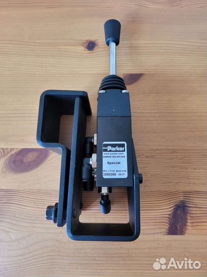 Джойстик рычаг пневмоуправление кузова Parker
